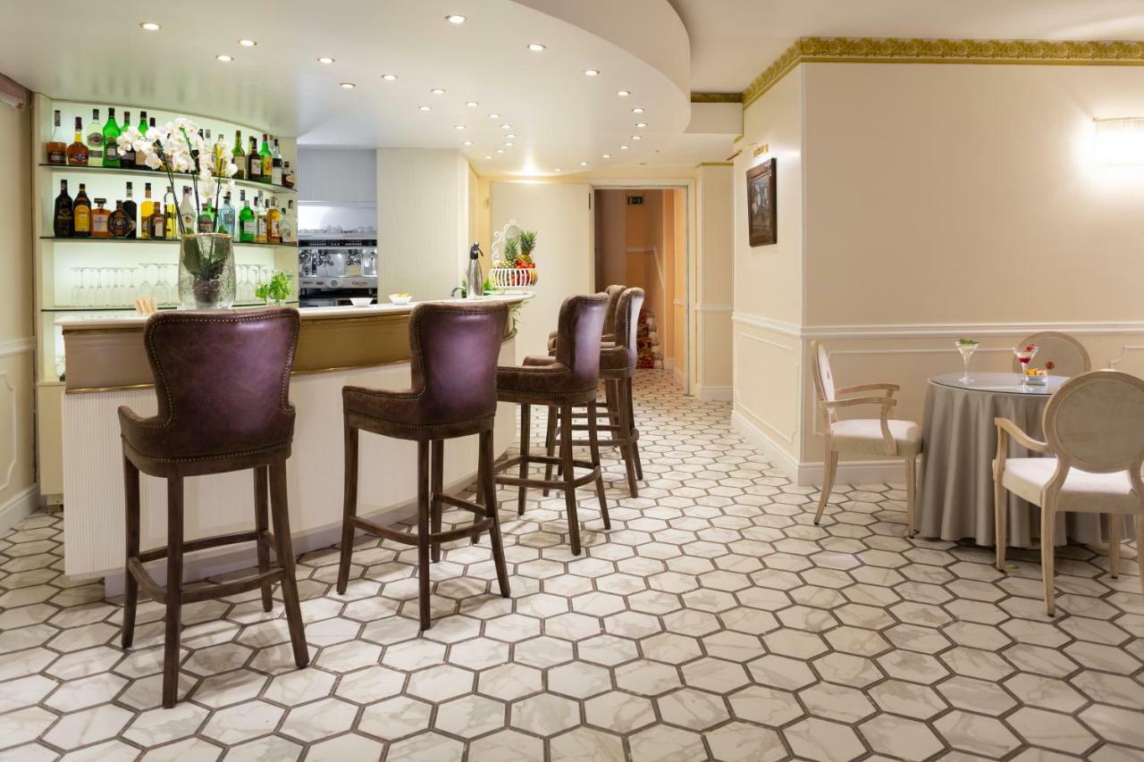Hotel Milton Rimini Bagian luar foto